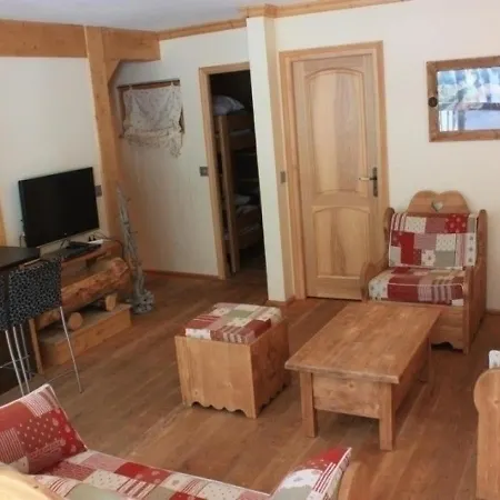 Beau 3 Pieces Avec Piscine L'ete 아파트
